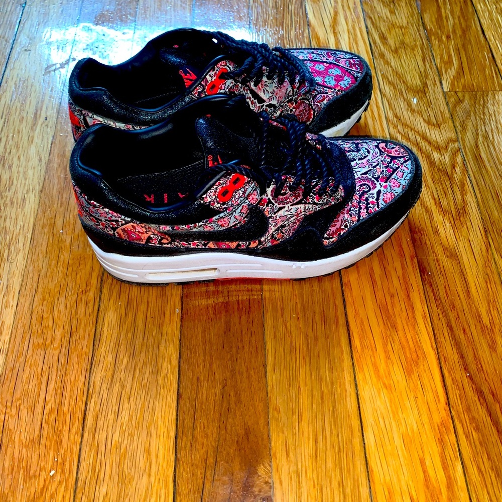 Women's Nike Air Max 1 Liberty Bourton Paisley Sneakers Shoes (size US 5)